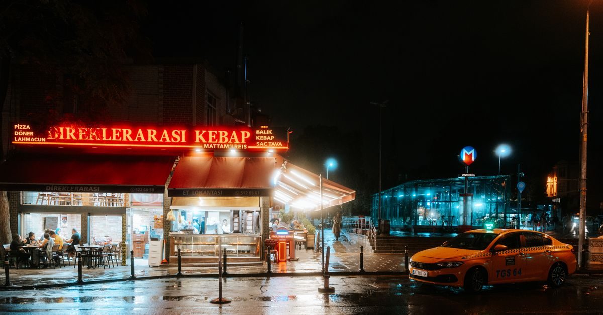 Jasa Sewa Mobil Profesional di Semarang