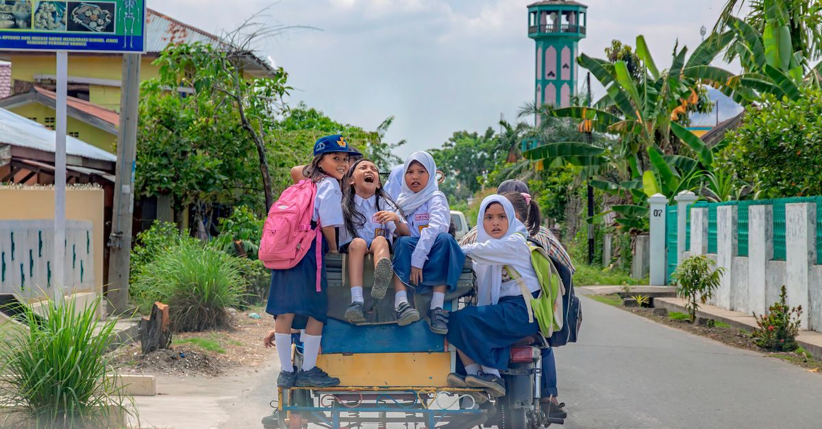 Sewa Mobil Semarang untuk Kegiatan Sekolah