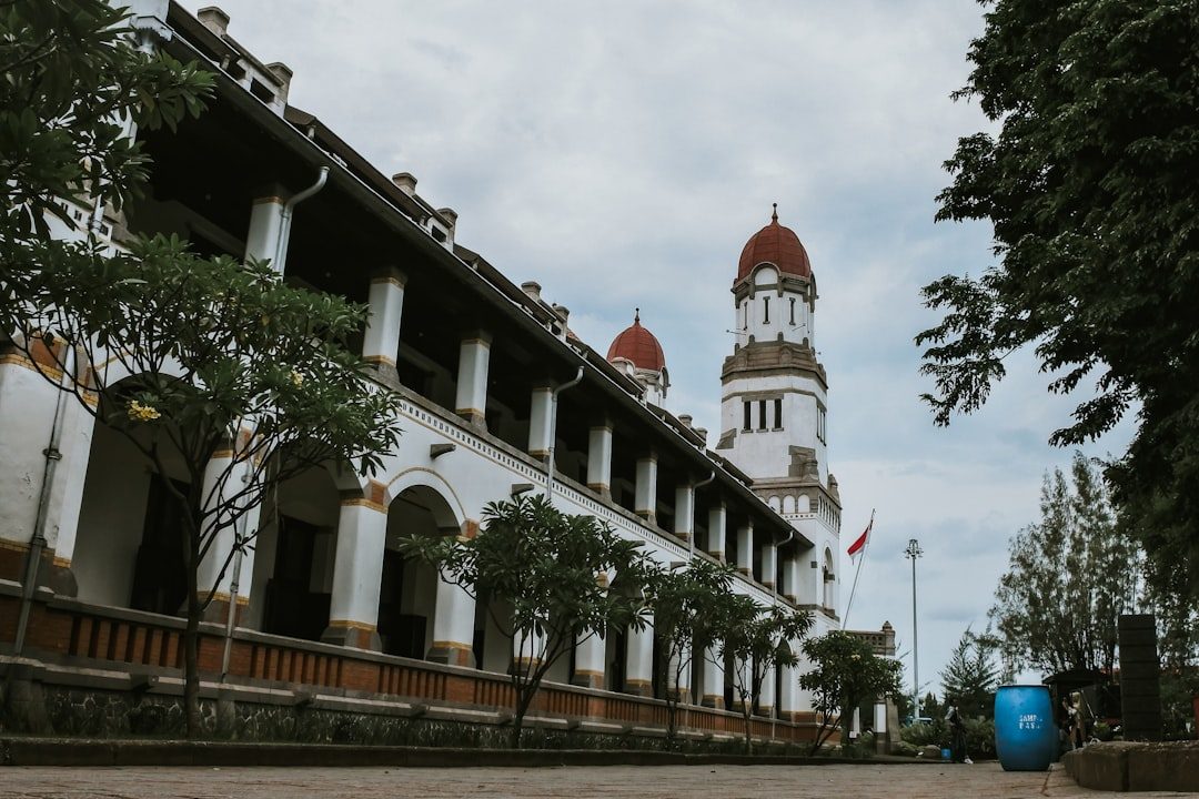 Sewa Mobil Terbaik Semarang untuk Perjalanan Nyaman