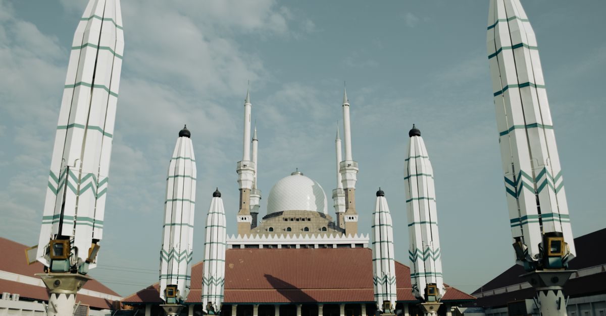 Mobil sewaan di Semarang